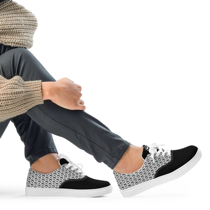 SIXTEENVIBE Lady Lace-Up Canvas Sneakers